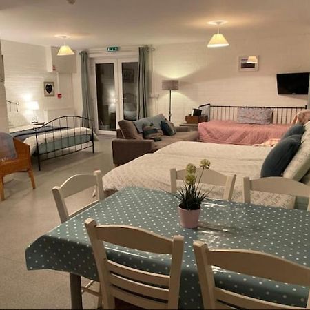 Mill House Studio Apartment Stranocum Ngoại thất bức ảnh